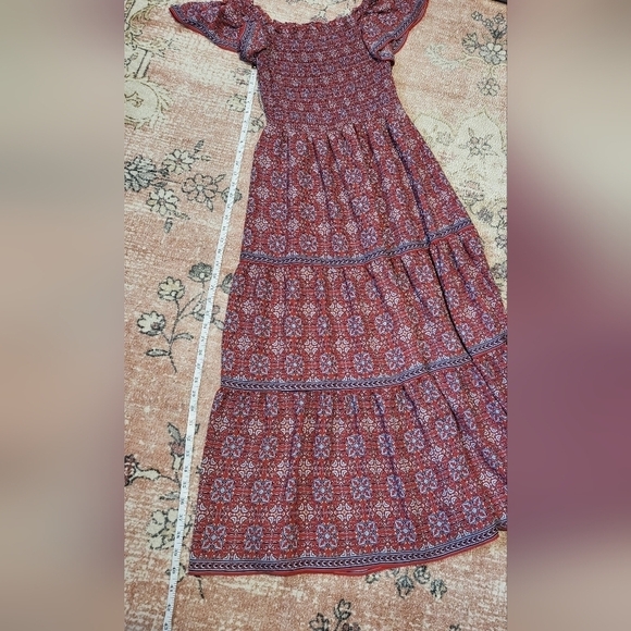 Max Studio Smocked On or Off Shoulder Red Print Tiered Boho Maxi Dress Size S - Picture 11 of 12
